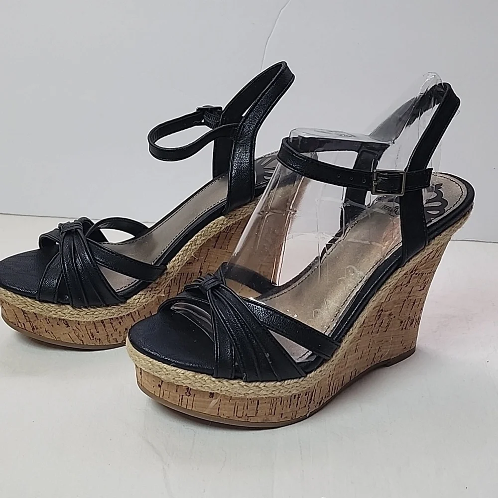 NWT Fergalicious By Fergie Black Wedge Sandals Size 6 4.5